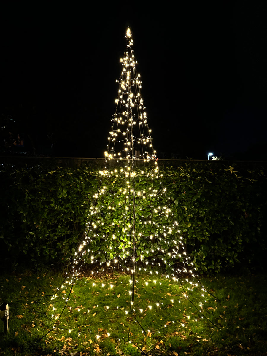 NOMA 4m Starry Nights Pole Tree with 640 Warm White LEDs