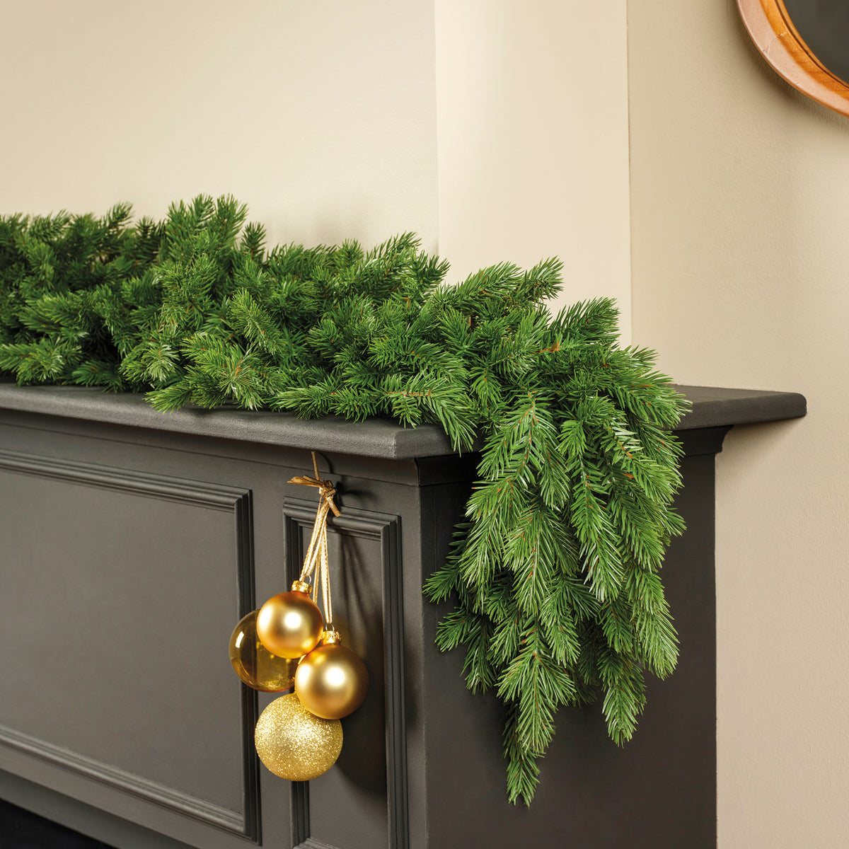 Everlands Myrkdalen Indoor or Outdoor Green Christmas Garland 1.8m