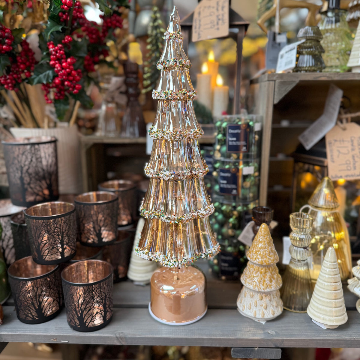 Large Amber Rotating Light Up Glass Tree - 44cm – Southwood Christmas Shop