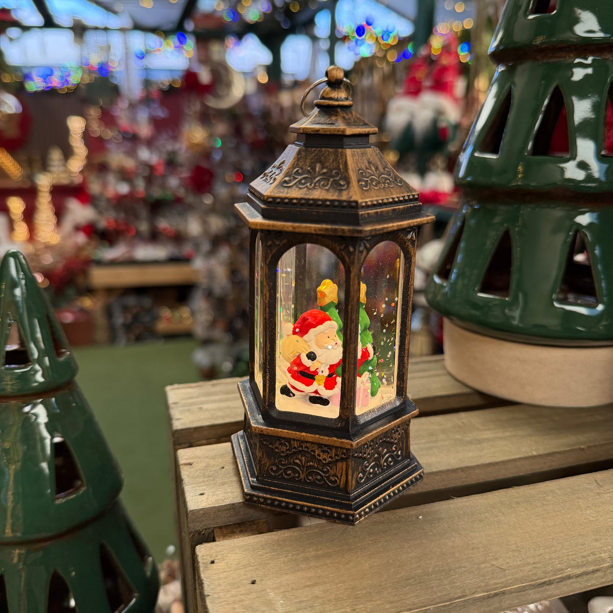 Light Up Lantern Style Santa Battery Snow Globe