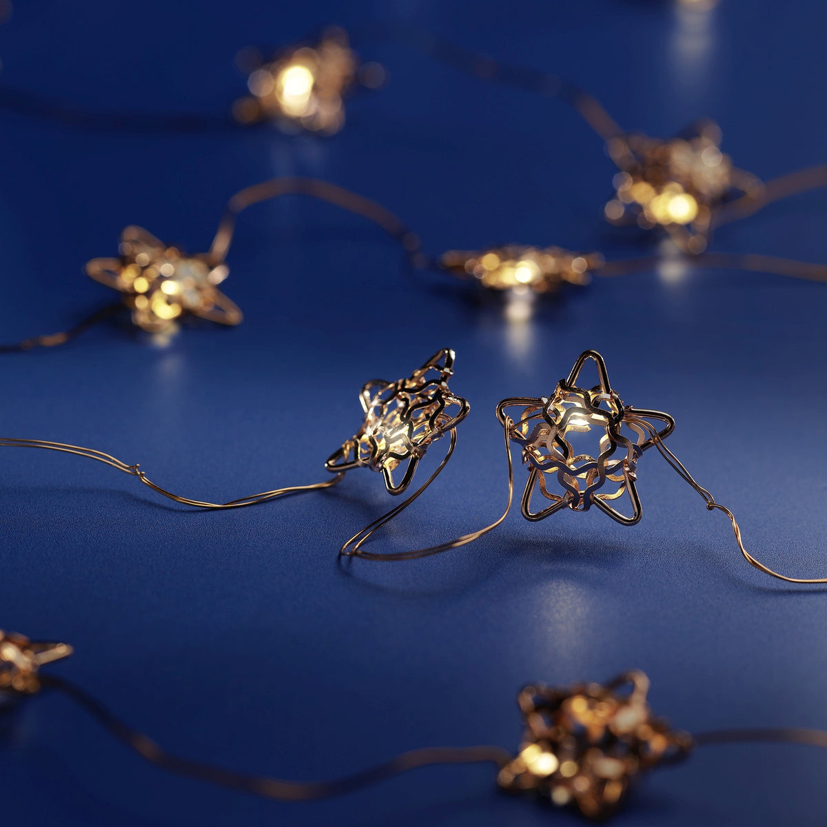 Micro LED Wire Star String Lights 190cm - Battery Operated