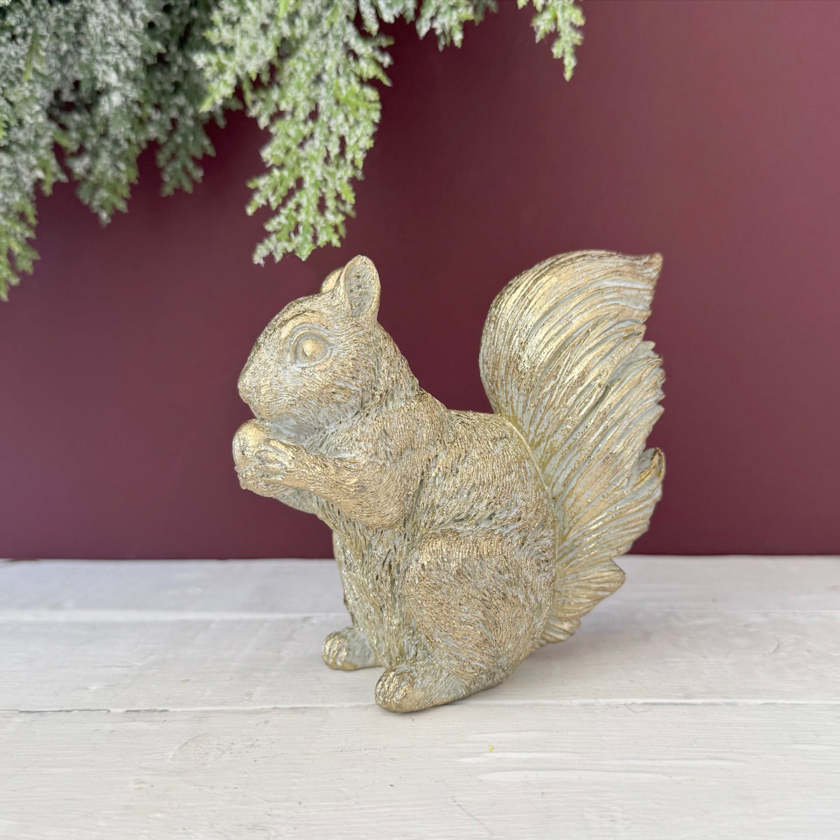 Light Gold Squirrel Resin - 11cm