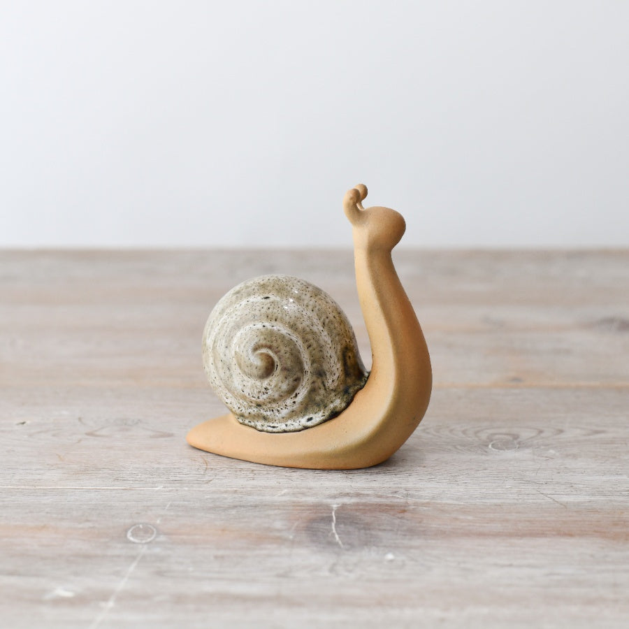 Stoneware Snail Decoration 12.5cm