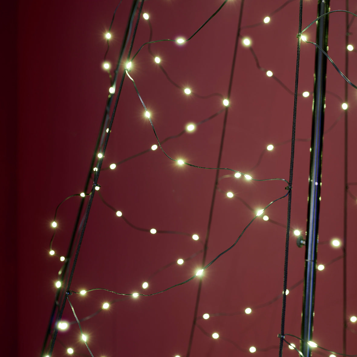 Lumineo - 5m Supersized Outdoor Light Up Christmas Tree Tower Warm White - 836 LEDs