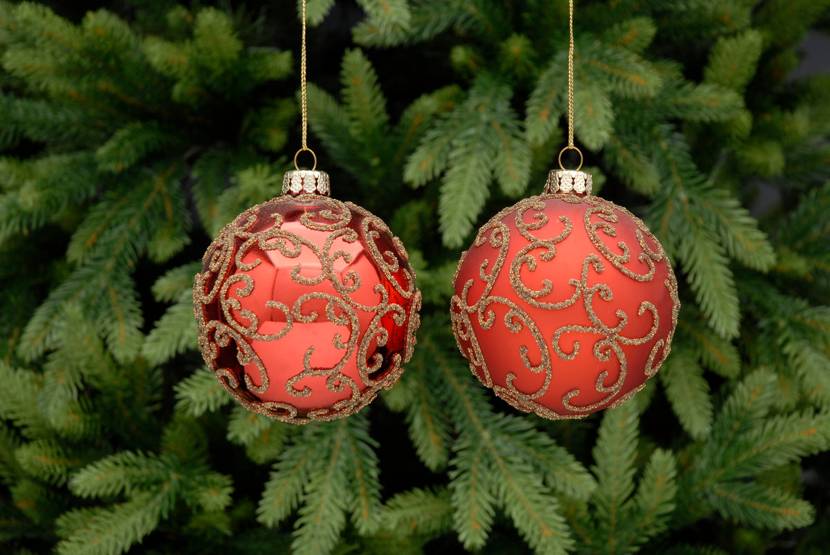 Scroll Christmas Tree Bauble in Shiny or Matt Red and Gold