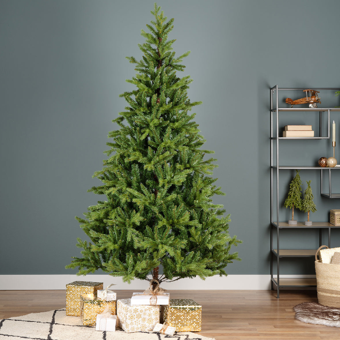 Everlands Allison Pine Artificial Christmas Tree – Southwood Christmas Shop