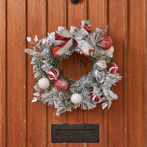 Lapland Wreath Candy Cane Artificial Decorated Christmas Wreath - 40cm