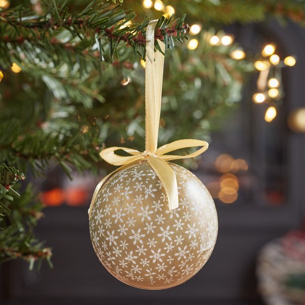 Vintage Snoflakes Gold & White Christmas Single Bauble