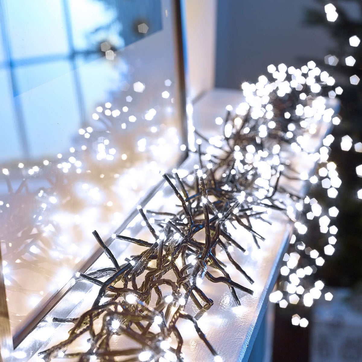 Megabrights - Cool White LED Multi Action Christmas Cluster Brights String Lights