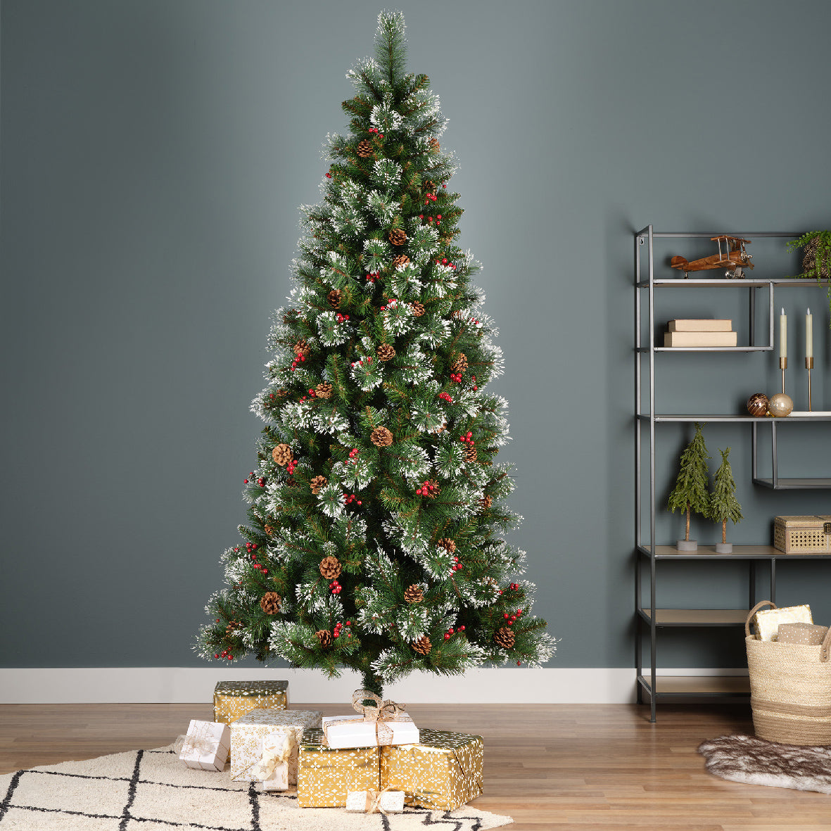 Everlands Ipswich Pine Snowy Artificial Christmas Tree