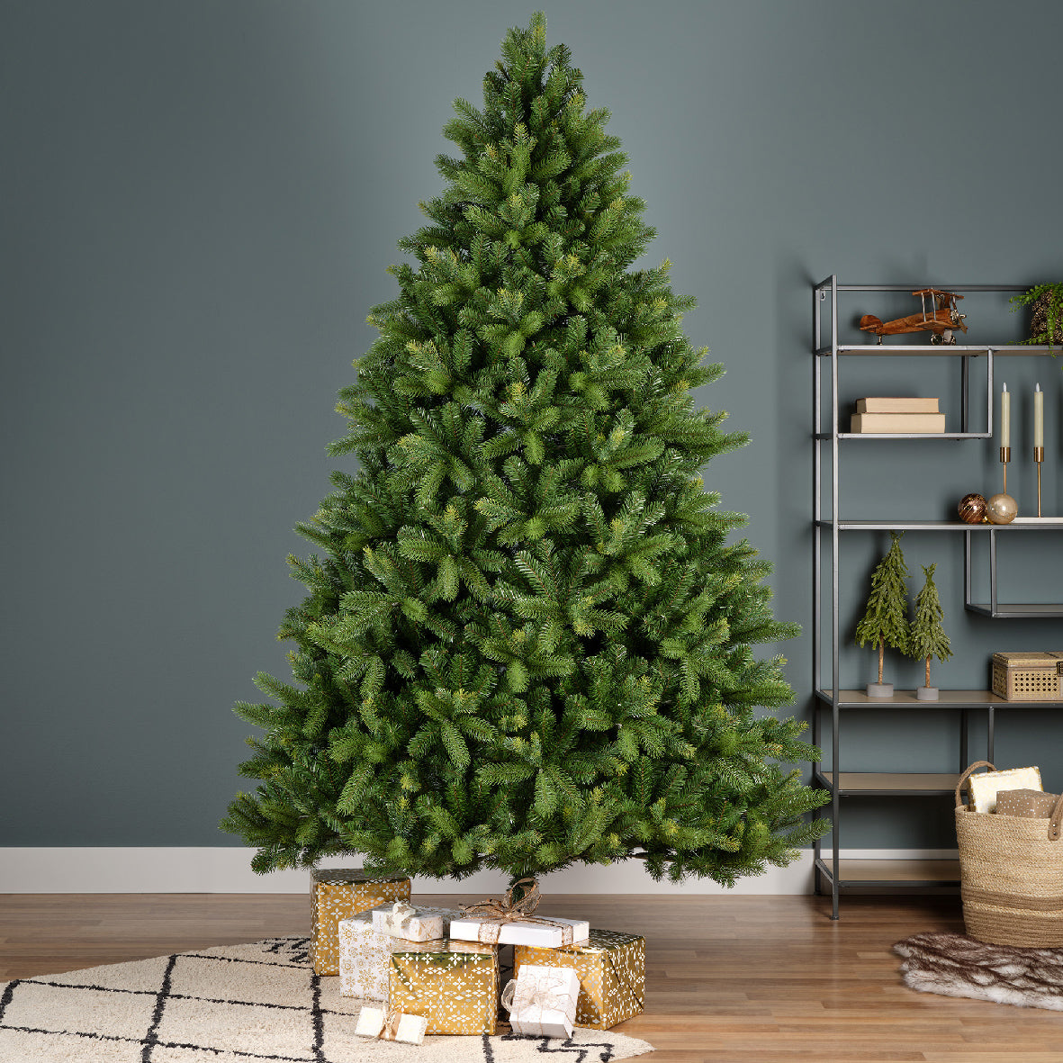 Everlands Freiburg Pine Artificial Christmas Tree